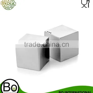 Stainless Steel Cube Salt & Pepper Shaker 8x4.5x9.5cm thumbnail-1