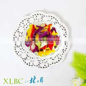 Round Lace Paper Doilies thumbnail-1