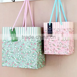 Thanksgiving Gifts Toy With Candy Packaging Materials Wholesale Paper Shopping Bags thumbnail-4
