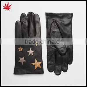 Leather Gloves With Star Design and Smartphone Leather Gloves thumbnail-1