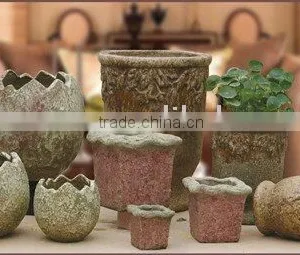 Antique Flower Pot ! thumbnail-1