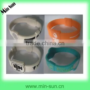 HOT Silicone Bracelets/silicone Wristband & New Design Silicone Hand Bracelet thumbnail-1
