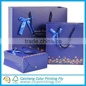 Christmas Holiday Paper Gift Store Packaging Shopping Bag thumbnail-3