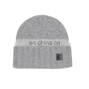 Custom Wholesale Cotton Beanie Winter Hats With Leather Patch thumbnail-6