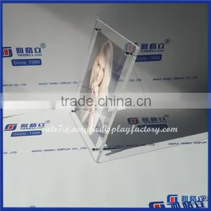 Wholesale Clear YAGELI-PFA4001 a4 Acrylic Frame Acrylic Frameless Picture Frame Moving Photo Picture Frame thumbnail-1