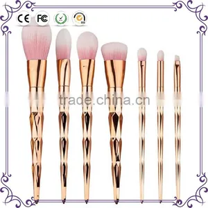 Wholesale High Quality 7pcs Rainbow Handle Cosmetic Makeup Brush Set for Women thumbnail-3
