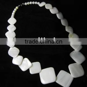 Mother of Pearl Necklace thumbnail-1
