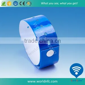 Disposable PVC Ultralight C Inductive RFID Wristband RFID Bracelet thumbnail-3