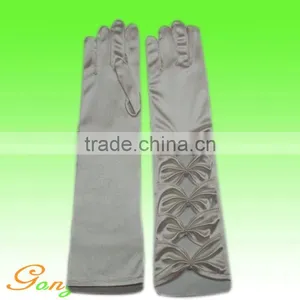 Nice Wedding Girls Satin Gloves thumbnail-1