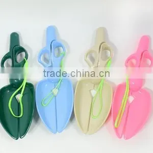 CY104 SCISSOR SCOOPER/Adorable Plastic Mini Scissor Pet Scoop Dog Pooper Scooper Pet Waste Pickup Sanitary Tools Scissor thumbnail-1
