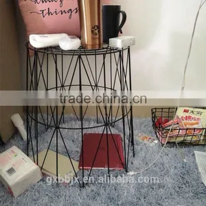 Metal Wire Storage Basket With Lid thumbnail-4
