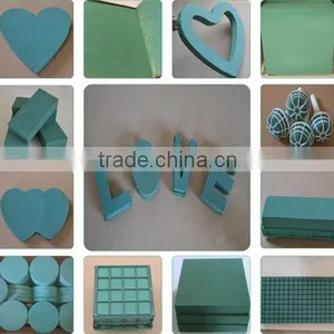 Wet Green Floral Foam Letters With Plastic Case thumbnail-2