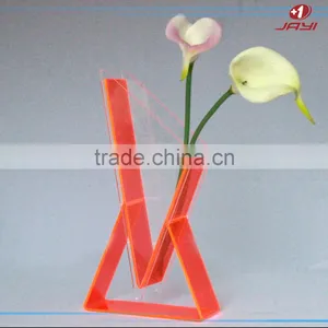 China Manufacturer Latest Design Acrylic Martini Vases thumbnail-1