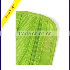 New Designer Folding Hanging Traveling Bag Toiletry Bag Wash Bag for Men & Women thumbnail-5