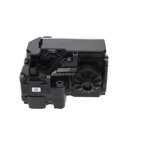OE Member 0444042137 RE553796 2050811 2P0131113 Urea Pump Dosing Pump For Bosch for DAF thumbnail-1
