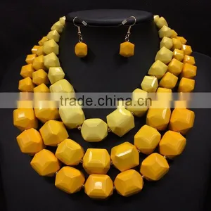 2016 Latest Design Heavy Acrylic Necklace Set Multilayer Bulk Necklace Set thumbnail-5