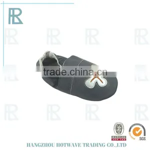 Pretty Bowknot Cheap Plain White Baby Patent Leather Shoes thumbnail-2