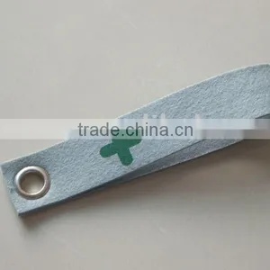 Low Price Felt Keychain thumbnail-1