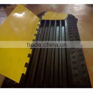 2014 New Products Yellow Rubber Ramp, 5 Channel Cable Crossover thumbnail-1