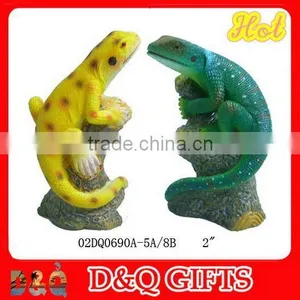 Decorative Resin Figurine thumbnail-1