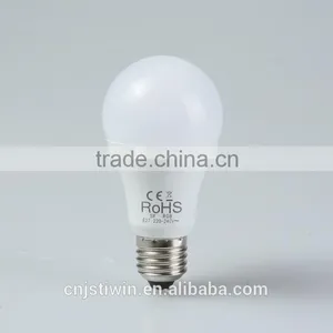 TIWIN Cheap E27 220-240V CE ROHS 5W Led RGB Bulb thumbnail-1