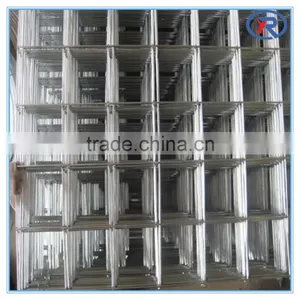 Low Price 1/2 ,1/4 Inch Hot Dipped Galvanized Welded Wire Mesh Made in China thumbnail-6