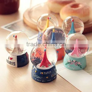 Custom Mini Eiffel Tower Tourism Snow Globe Resin Snow Ball Souvenir thumbnail-1