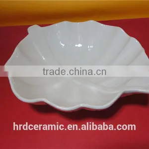 High Quality Star Hotel White Ceramic Large Sized Leaf Shaped Fruit Dish thumbnail-1