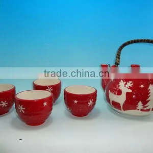 CHRISTMAS CERAMIC TEA POTS & MUGS thumbnail-1