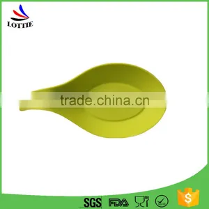 Factory Direct High Quality Food Grade Heat Resistant Non-stick Silicone Spoon Rest. thumbnail-2