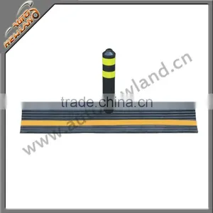 Rubber Lane Divider thumbnail-1