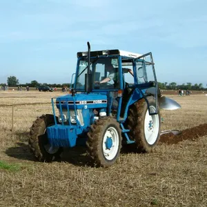 130hp Agriculture Tractor Equipment 4 WD WHEELED Powerfull thumbnail-1