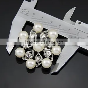 2015Hot Style Elagant Jewelry Fashion Brooch Simple Brooch Silver Snowflake Pearl Crystal Rhinestone Brooch Pin thumbnail-3