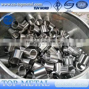 NPT BSP Carbon Steel Stainless Steel Female Sleeves Pipe Sockets thumbnail-4