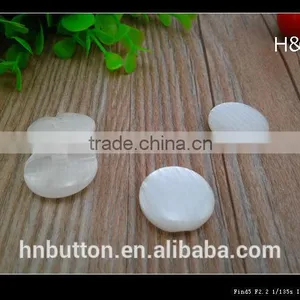 Customized Mother of Pearl Buttons Wholesale thumbnail-1