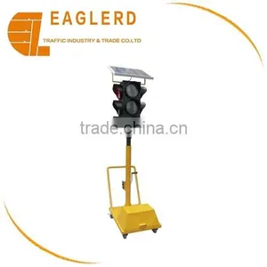 Solar Powered Traffic Light thumbnail-1