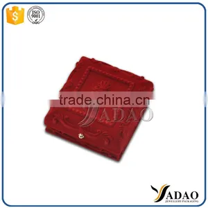 Red Flocking Velvet Packaging Pendant Boxes thumbnail-2
