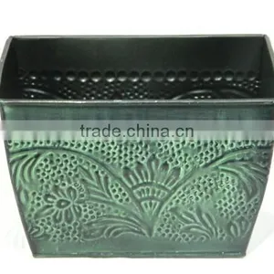 Embose Planter thumbnail-1