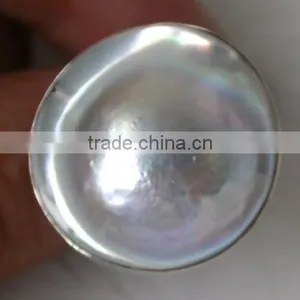 White Seawater UFO Shaped Tihatian Pearl Ring With Gold Ring thumbnail-1