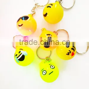 Fashion Design Various Led Flashing Light Emoji Keychain thumbnail-4