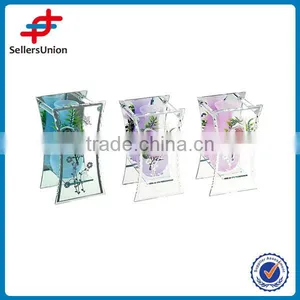 Single Crystal Flower Vase thumbnail-1