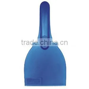 Portable Ice Scraper thumbnail-1