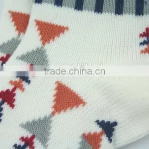 Wholesaler Cheap Price Bright Color Jacquard Cotton Socks thumbnail-5