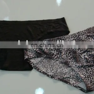 Ladies Fashion Seamless Sexy Panty in Dark Color thumbnail-1