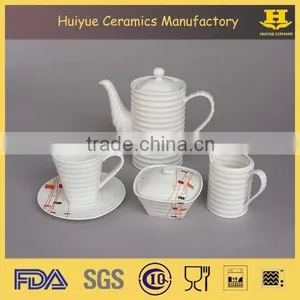 Porcelain Coffee Pot thumbnail-2
