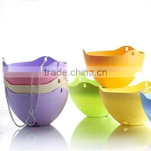 Plastic Flower Hanging Pots thumbnail-2