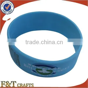 Promotional Thick Cool Mens Rubber College Team Wide Silicone Bracelet in Bulk thumbnail-1