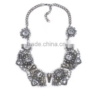 Alloy Flower Crystal Acrylic Hot Fashion Women Jewelry Necklace Chain Statement thumbnail-2