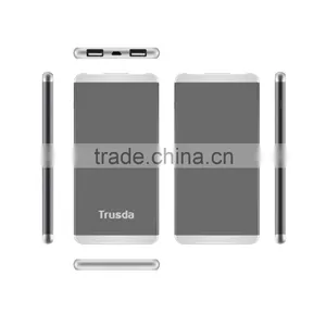 2016 Newest Design Slim USB Type-C 10000mah Portable Power Bank thumbnail-6