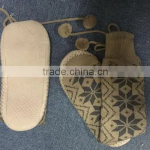 Women's Floor Socks thumbnail-3